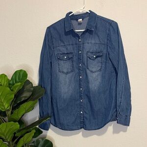 BONGO chambray Denim pearl snap button up Top Large